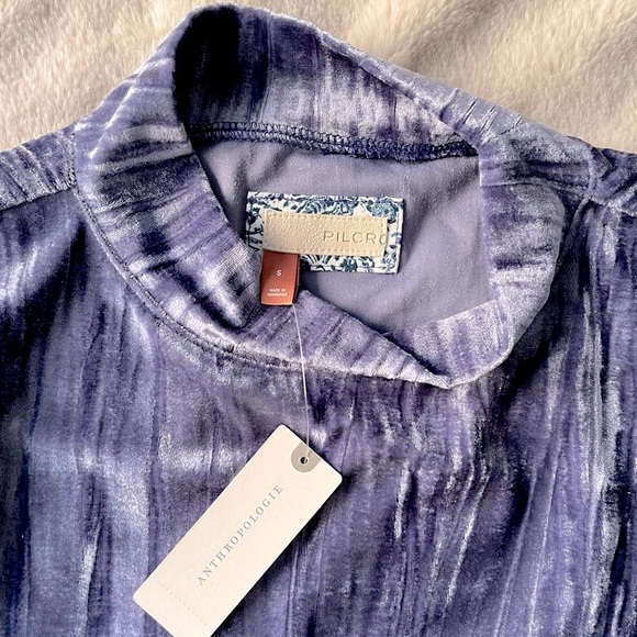 NWT Anthropologie Pilcro Crushed Velvet Mock Neck Top Slate Size S - Picture 4 of 9
